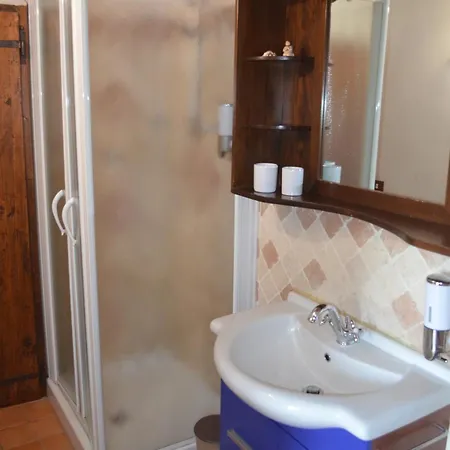 Caratteristico Su Borgo 